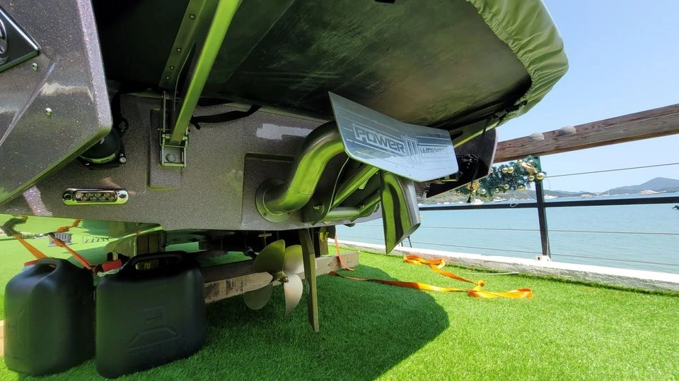 Axis Gaseoline Exterior 5